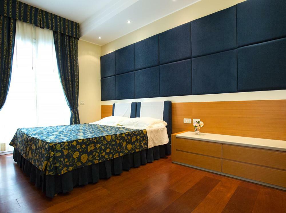 Aparthotel England Riccione Exterior foto